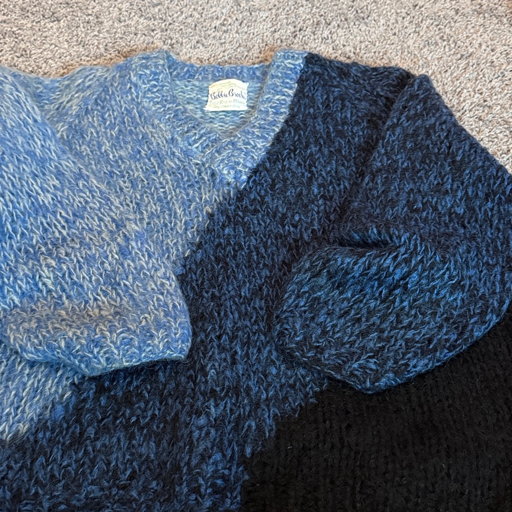 Blue Bobbie Brooks Mohair / Wool sweater